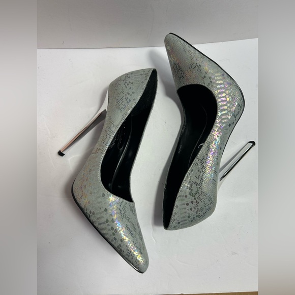 Privileged Champagne Iridescent Faux Snakeskin Stiletto Pumps – Size 8 - Picture 10 of 12